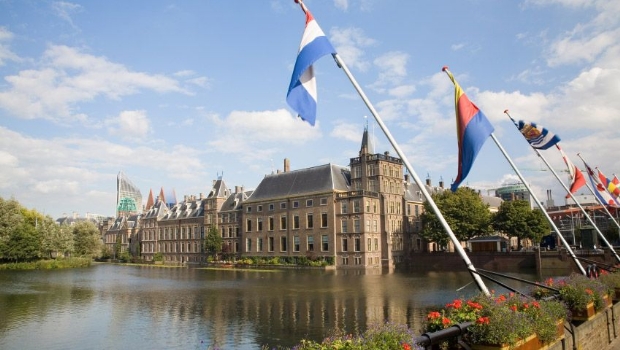 Senado holandês levanta questões à nova lei do Jogo online