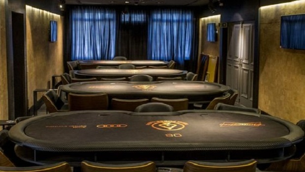 Mansão em bairro nobre de Curitiba terá sofisticada casa de poker