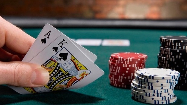 Judge rules that poker depends on maths and is not a game of chance