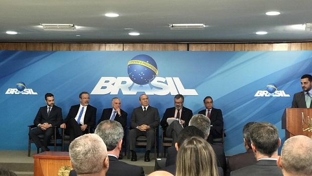 Brazilian President signs bill to transfer resources from sports lotteries to safety
