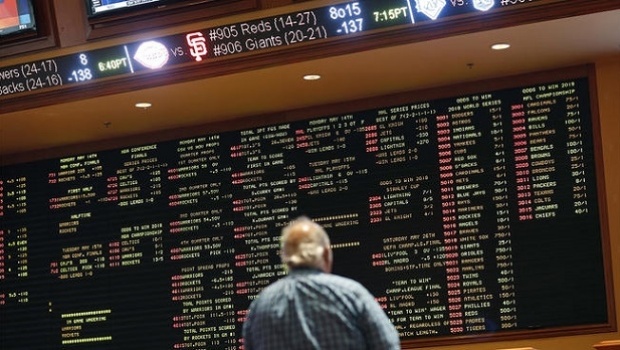 Delaware takes US$322k in sports bets on opening day
