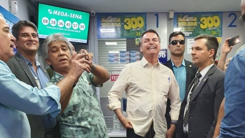 Líderes evangélicos não gostaram da foto do Bolsonaro ...