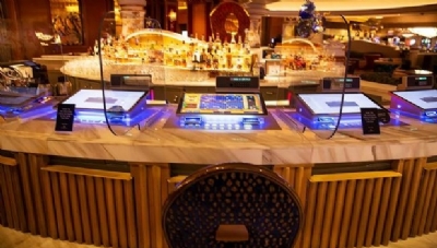 The Las Vegas Buffet Lives! Caesars Palace, MGM Grand Bringing Them Back!