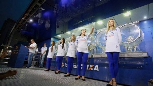 Loterias CAIXA inauguram espaço de sorteios na Avenida Paulista