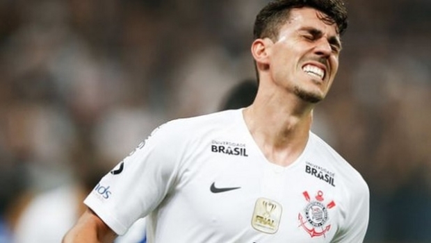 Corinthians dispensa Danilo Avelar após ofensas raciais em jogo de eSports