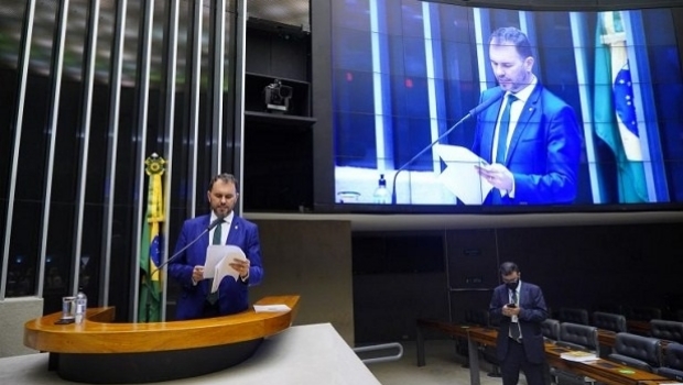 Brazil takes key step to change sports betting law and base tax on GGR