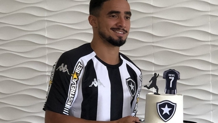 EstrelaBET e Botafogo assinam parceria até o fim da temporada