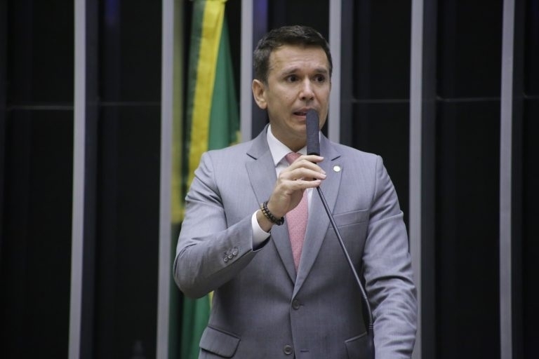 👉💶💵💴😳😱🧐🚓🚔⚖✍Jogos de azar podem ser legalizados no Brasil