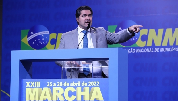 Deputies Passos and Cardoso defend gaming legalization in ‘March of the Municipalities’ panel