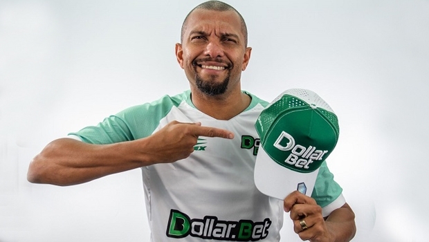 Ex Brazilian footballer Amoroso is new ambassador of bookmaker Dollar.Bet