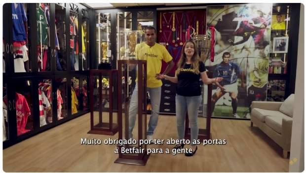 Rivaldo opens the doors of his Trophy Room for the first time to Betfair