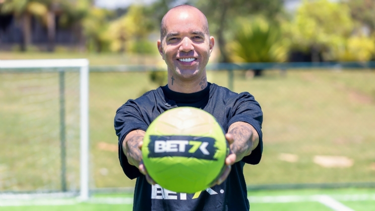 Diego Tardelli é o novo embaixador da Bet7k