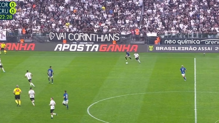 Aposta Ganha está presente nos leds dos estádios do Corinthians e Flamengo durante o Brasileirão