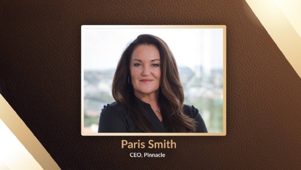 Paris Smith deixará o cargo de CEO da Pinnacle