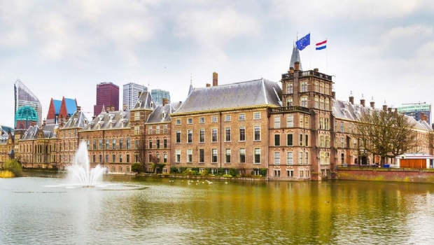 Netherlands bans gambling ads