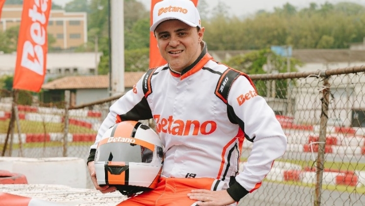 Betano reúne Felipe Massa e influenciadores em kartódromo de São Paulo