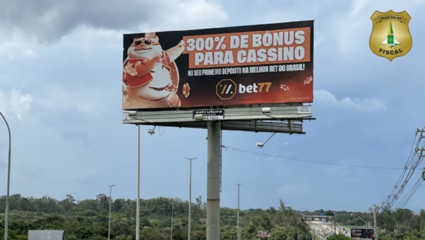 Procon orders removal of three billboards advertising an online casino in Brasília