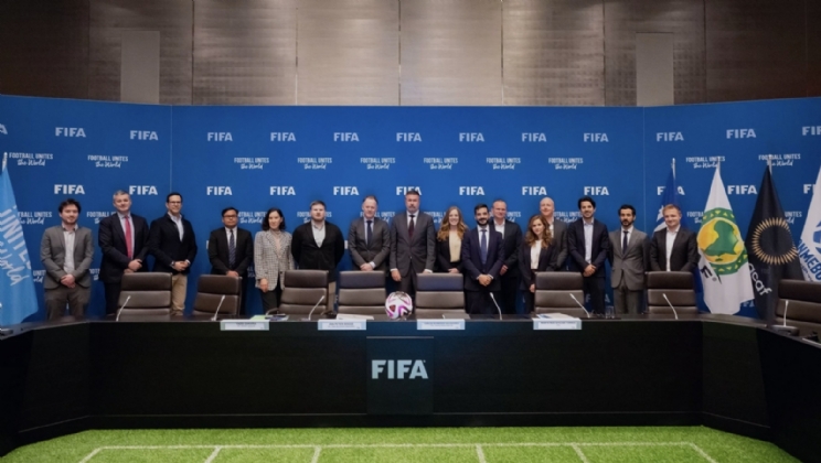 FIFA reúne-se com Sportradar e IBIA para reforçar o compromisso com a integridade no futebol