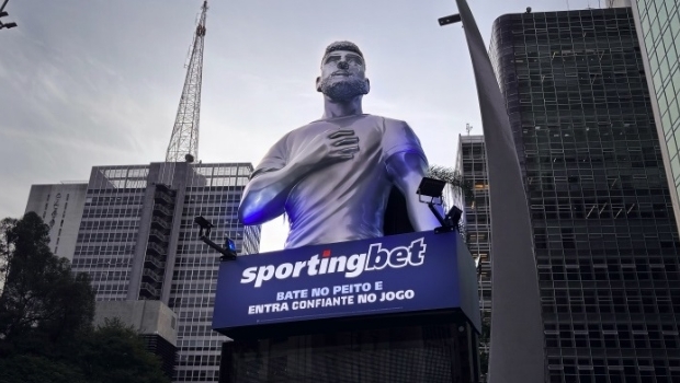 Sportingbet leva o espírito de bater no peito para a avenida Paulista em OOH especial