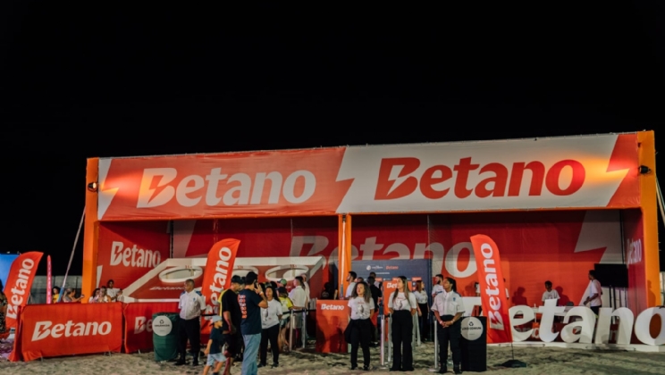 Betano leva o grupo Fundo de Quintal para sua Fan Zone da Copa América em Copacabana