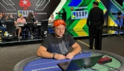 Embaixador da Pay4Fun Rodrigo Garrido levou a marca da empresa ao Mundial de Poker em Las Vegas