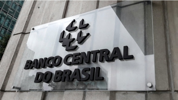 Fazenda quer acordo com Banco Central para interromper fluxo financeiro de bets ilegais