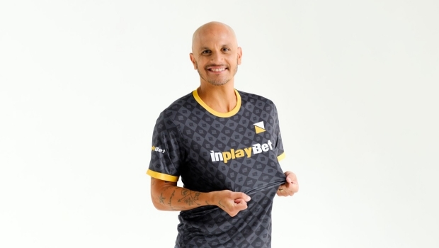 Brazilian football idol Fábio Santos becomes new ambassador for inplayBet