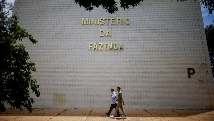 Bets fazem corrida ao Ministério da Fazenda por registros de operação