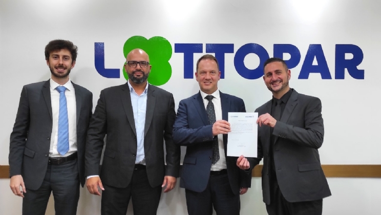 eCogra recebe certificado de credenciamento em visita à Lottopar