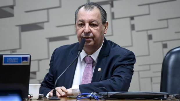 Senador Omar Aziz vai recorrer à PGR para suspender sites de apostas esportivas no Brasil